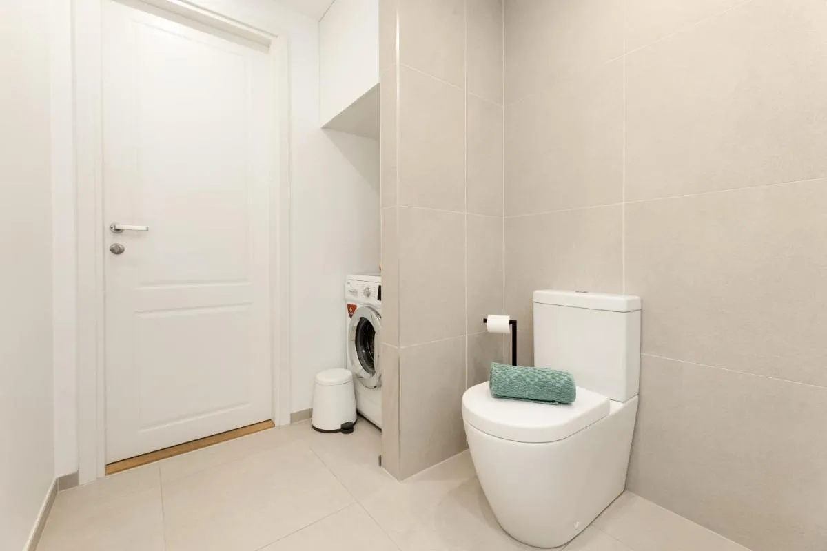 Image 4 of Modern Apartment with Great View