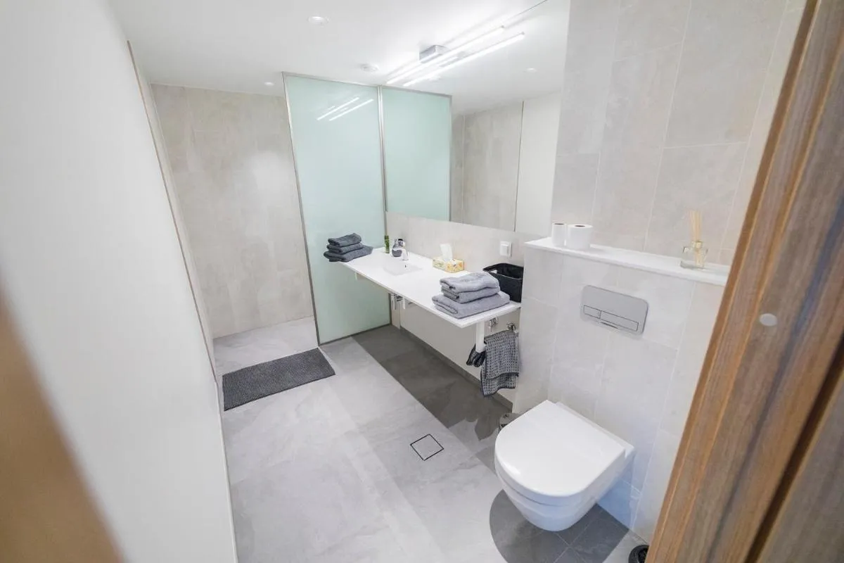 Image 6 of Modern Luxury Apartment in City Centre