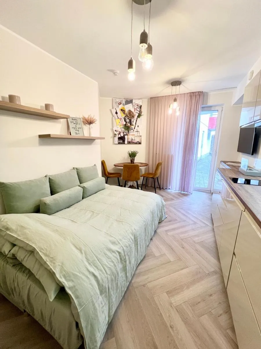 Image 2 of Modern studio apartment with full kitchen and bathroom in Kadriorg, Tallinn city centre