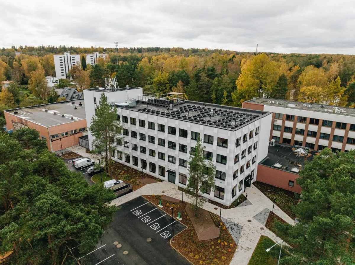 Image 5 of Stereo House by Larsen
