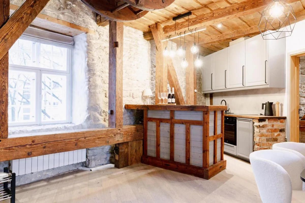 Image 3 of Stunning Three-Level Apartment in Historic Old Town