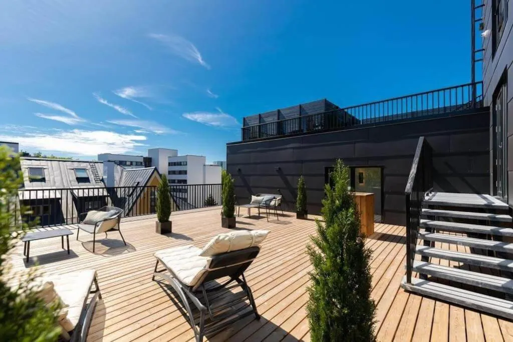 Image 3 of Urban-Glam City Centre Studio with a Gym and Terrace