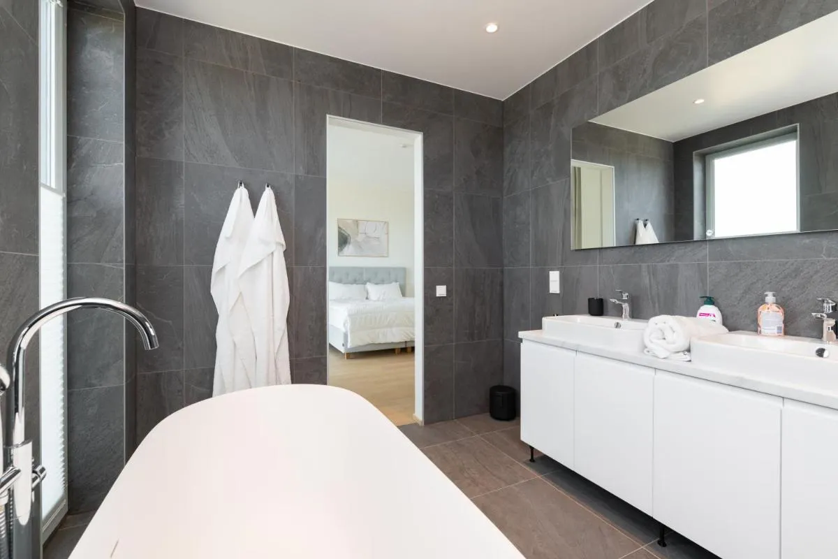 Image 2 of 4bdr Modern and Stylish Apartment near Kadriorg with Free Parking