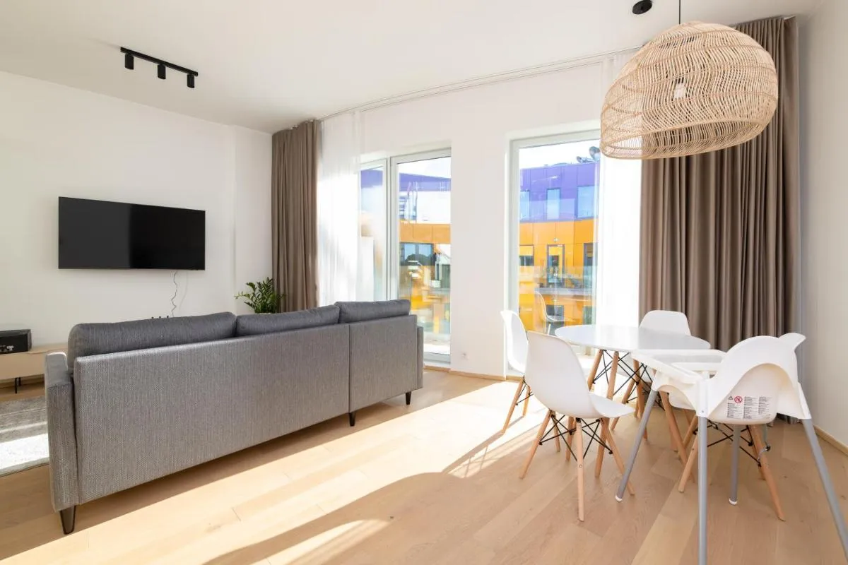 Image 4 of 4bdr Modern and Stylish Apartment near Kadriorg with Free Parking