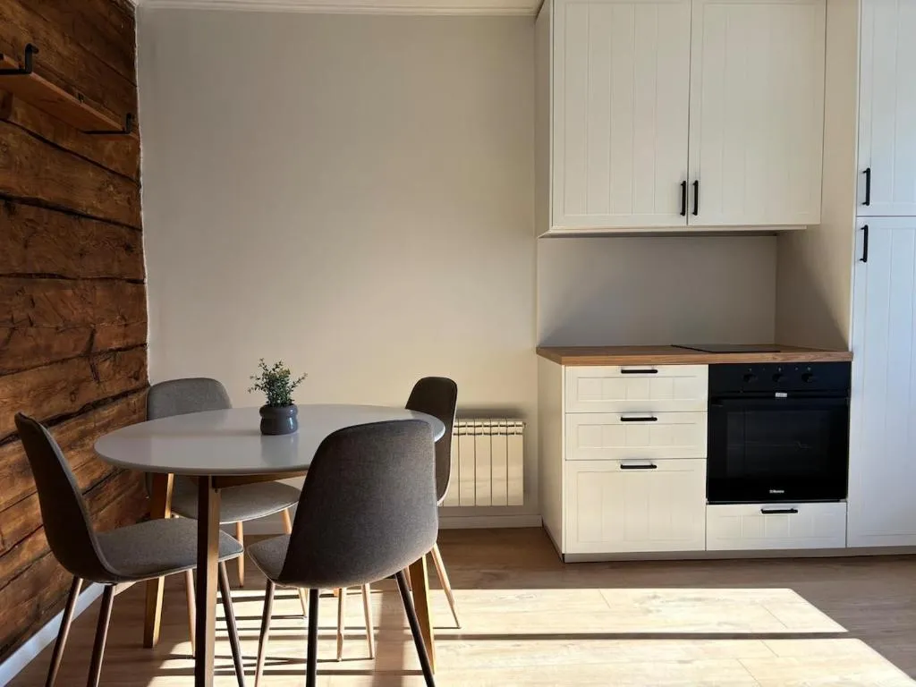 Image of Bright & quiet apartment near city centre
