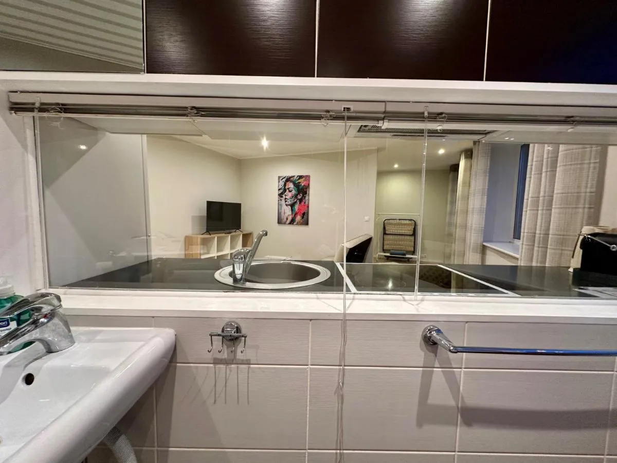 Image 6 of Central Location Apartment with Wide Bath