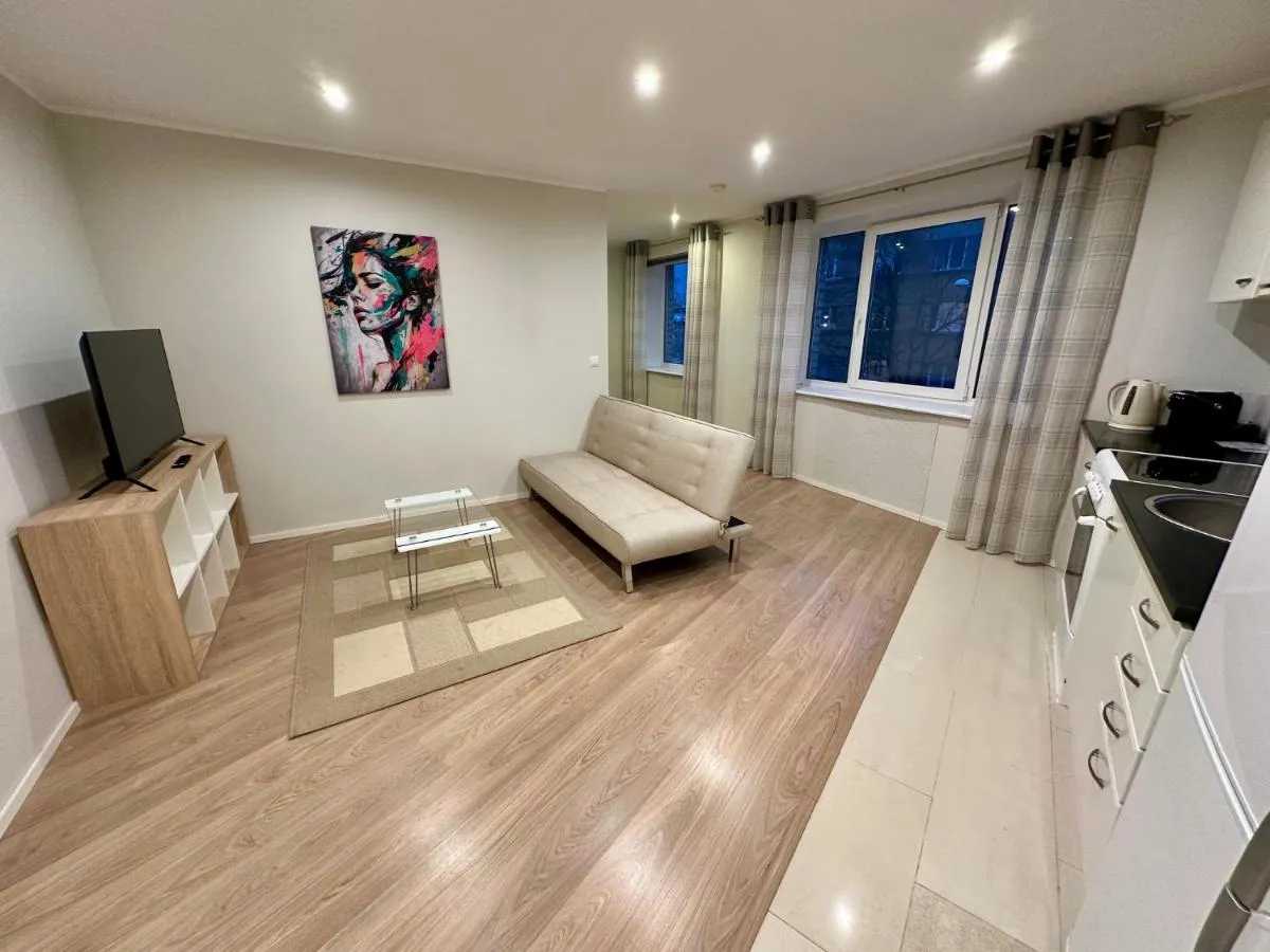 Image 2 of Central Location Apartment with Wide Bath