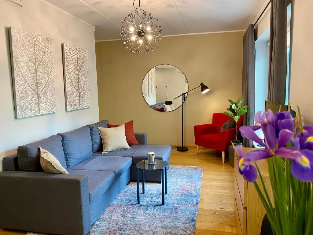 Image of Charming City Centre Apartment – Spacious Balcony and Private Garden