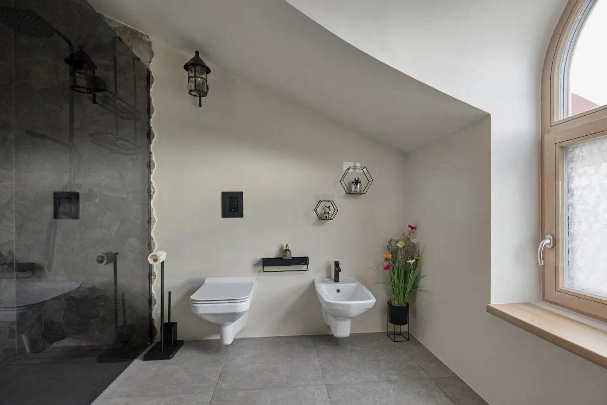 Image 5 of Charming Penthouse with Sauna in Old Town