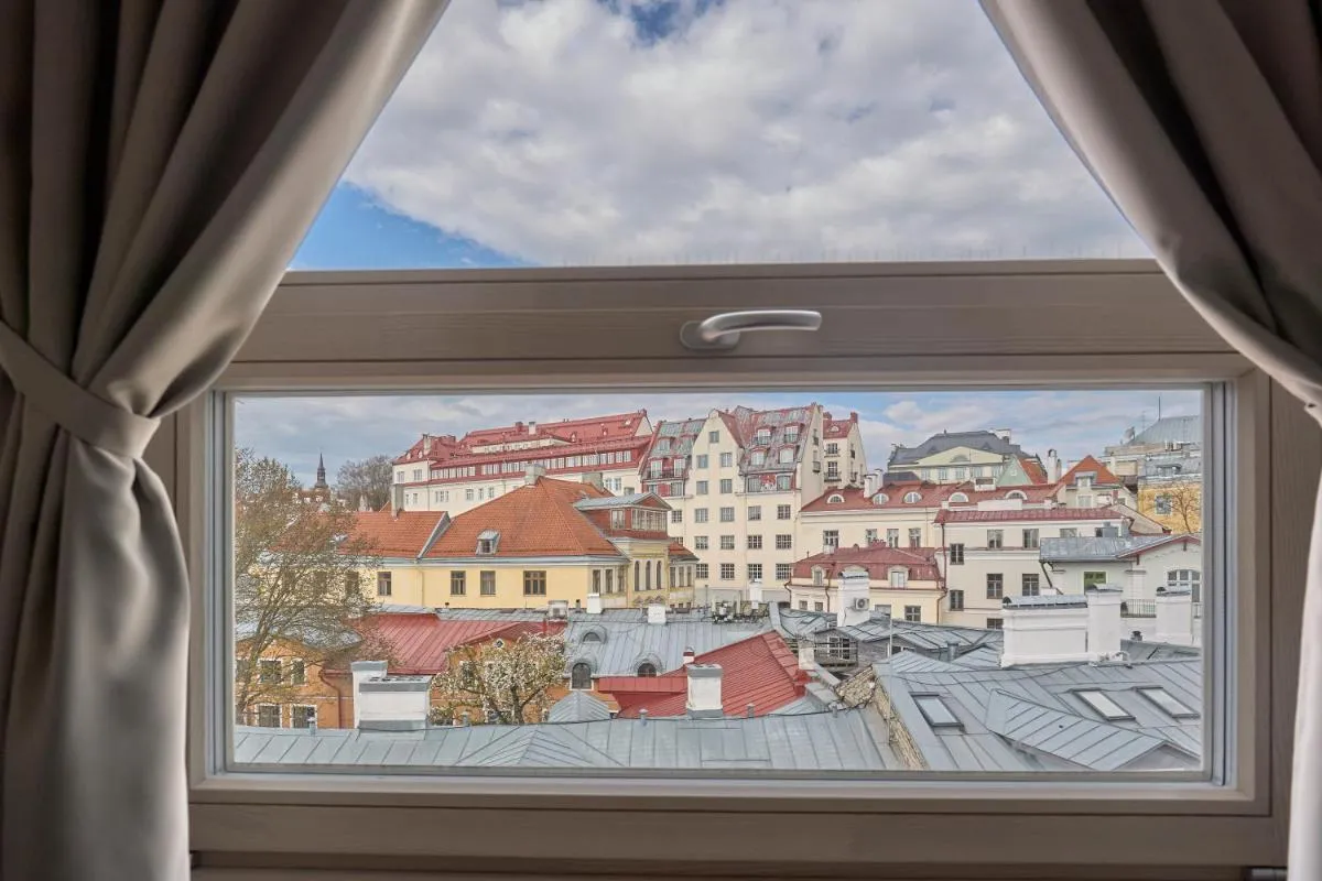Image 2 of Charming Penthouse with Sauna in Old Town