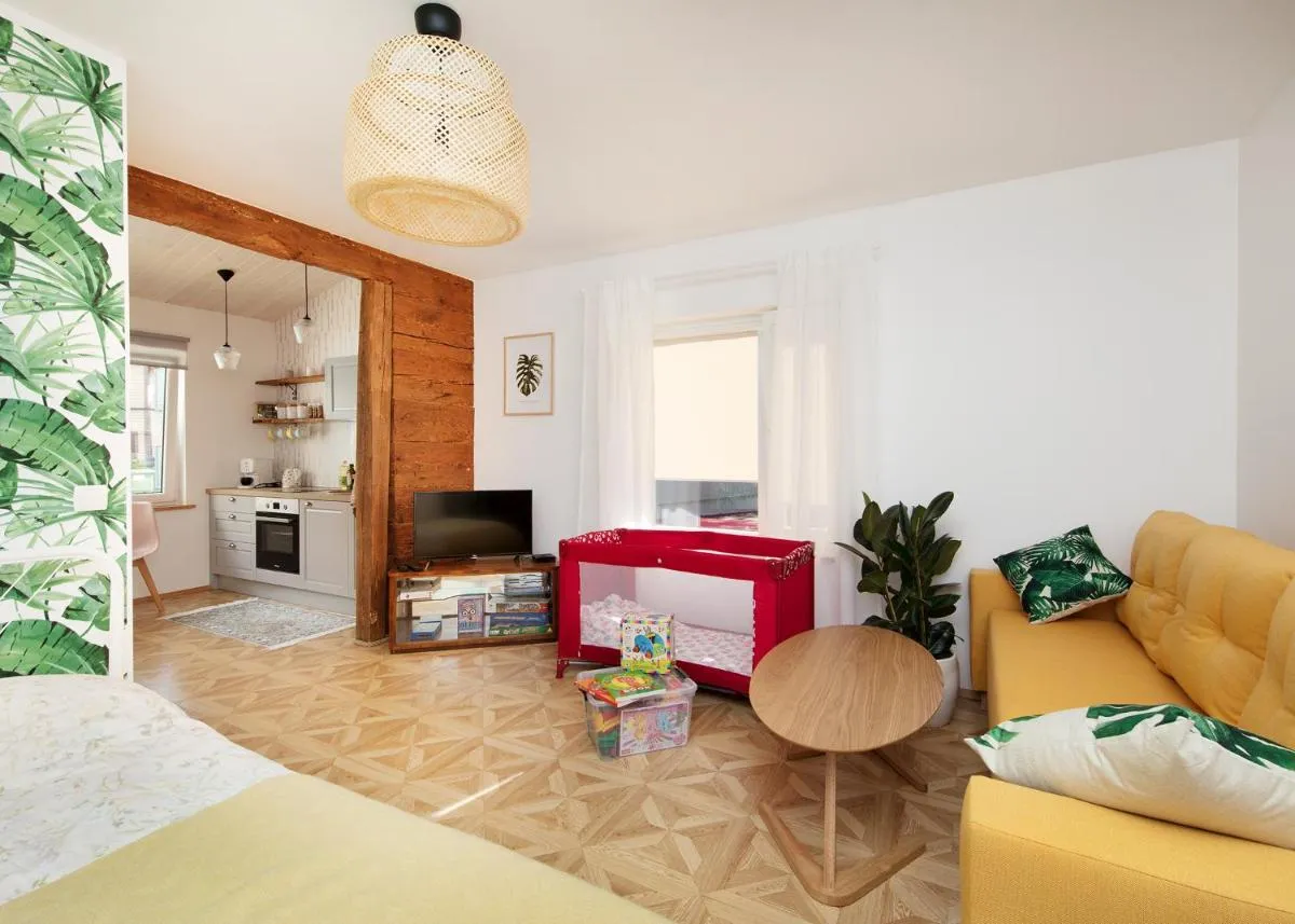 Image 4 of Cute apartment, next to old town, with free parking