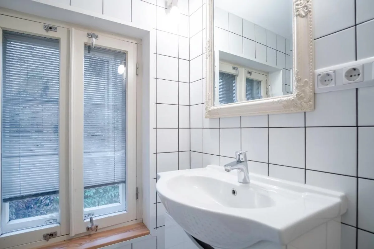 Image 2 of Dream Stay – Bright 2-Bedroom 2-Floor Old Town Apartment