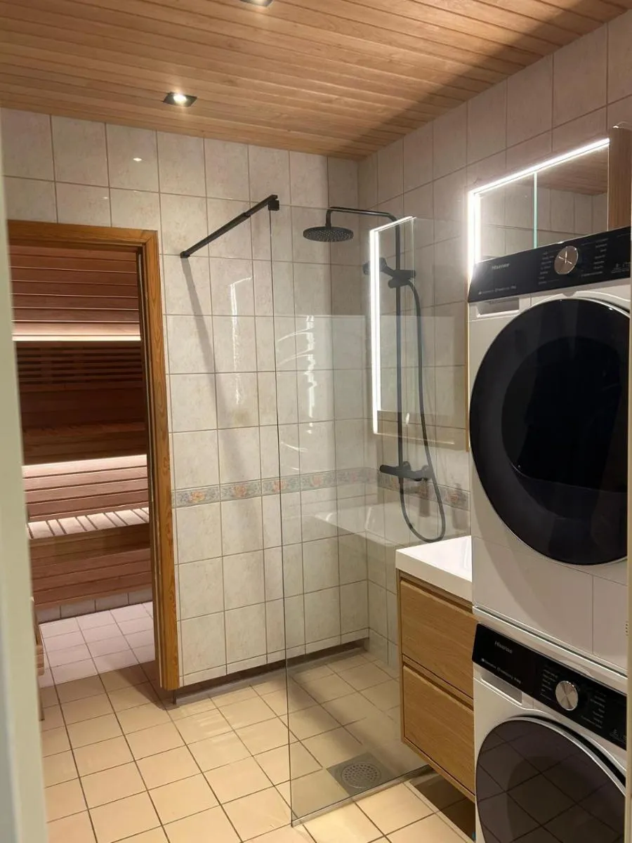 Image 3 of Fisherman’s house