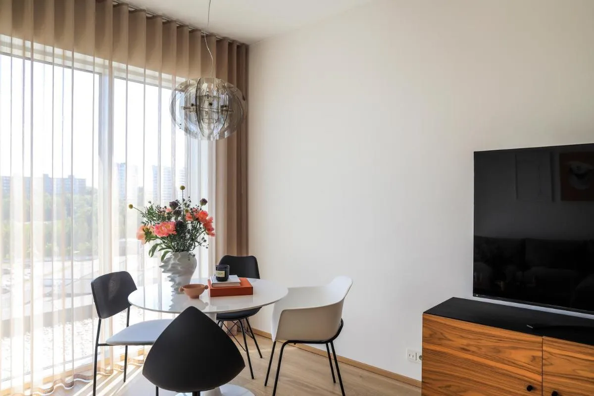Image 2 of Kadriorg Plaza 2 bedroom FREE Parking