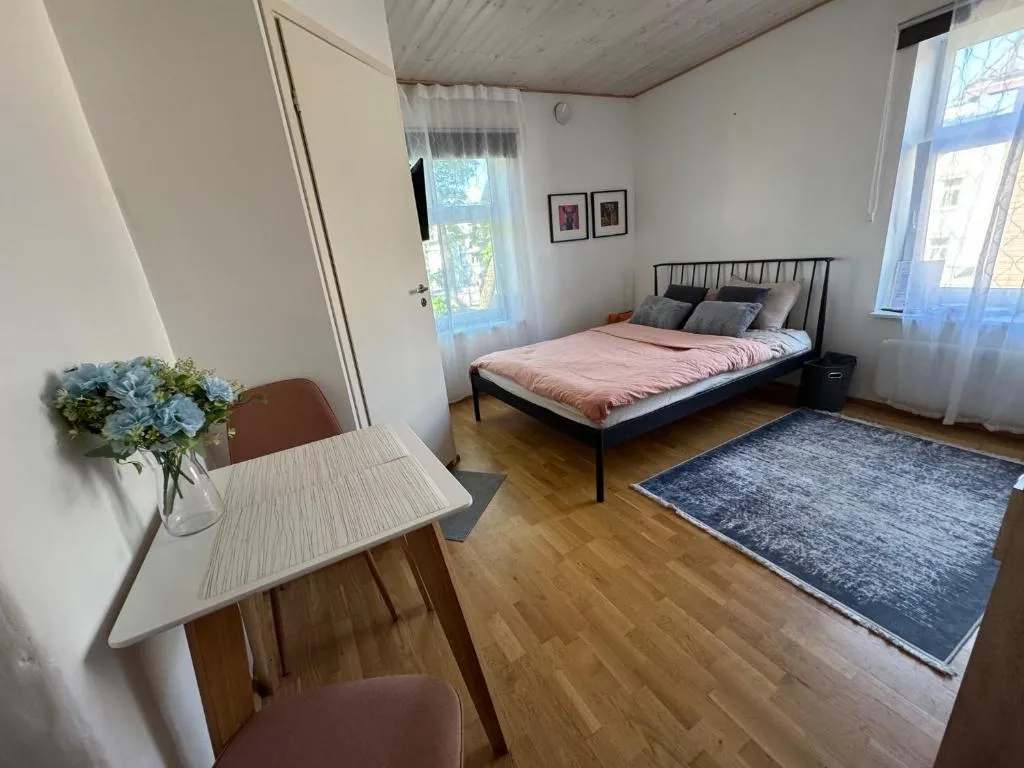 Image of Laura comfy city studio Kappeli 8-2 apartment 29 near Tallinn airport next to the bus station