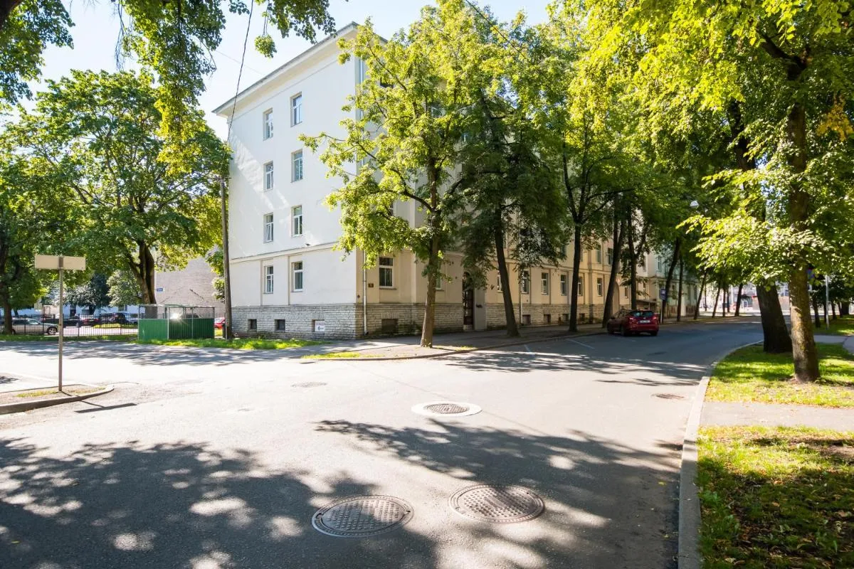 Image 6 of LuxeCityApartment