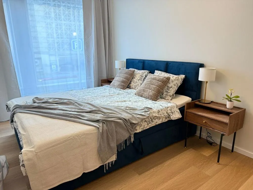 Image of Modern 1BR Near Port & City Center