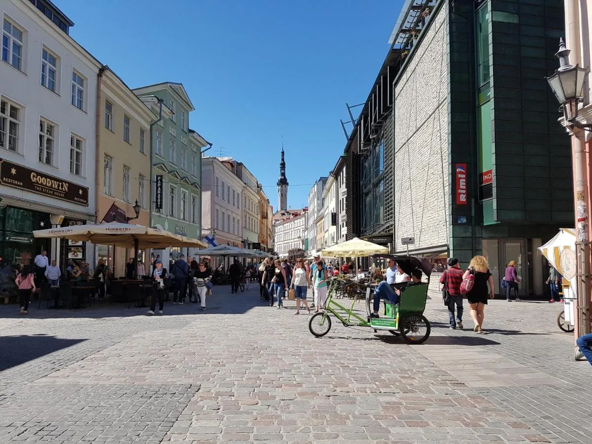 Image 5 of Old Town Apartment