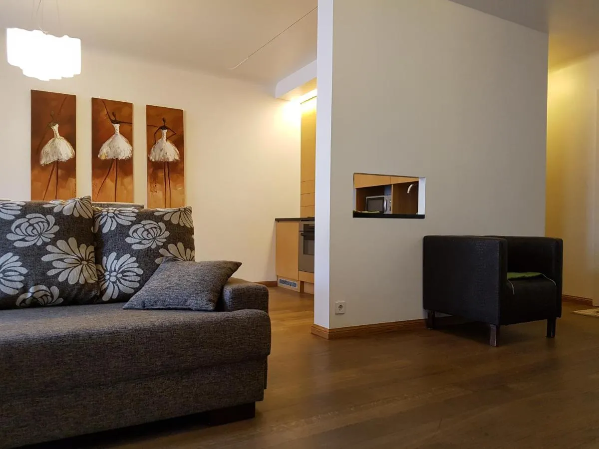 Image 4 of Old Town Apartment