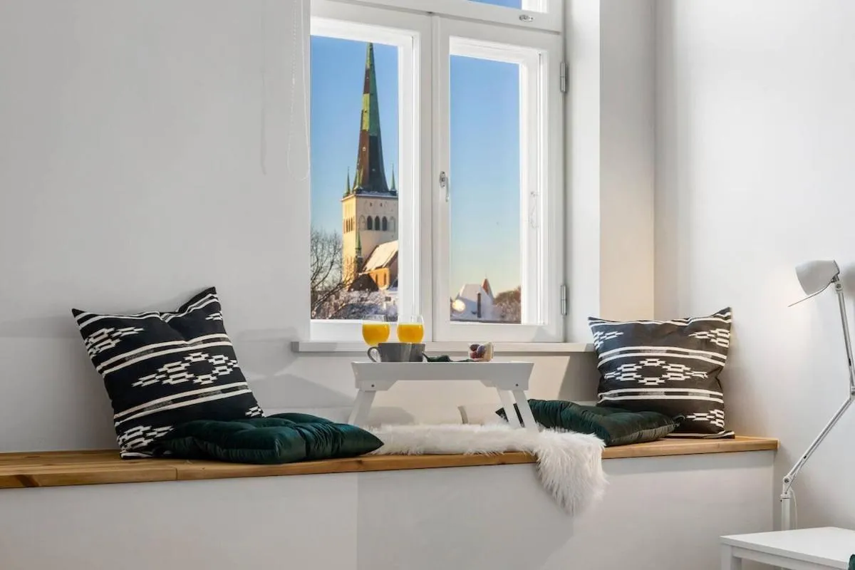 Image 2 of Old town view apartment