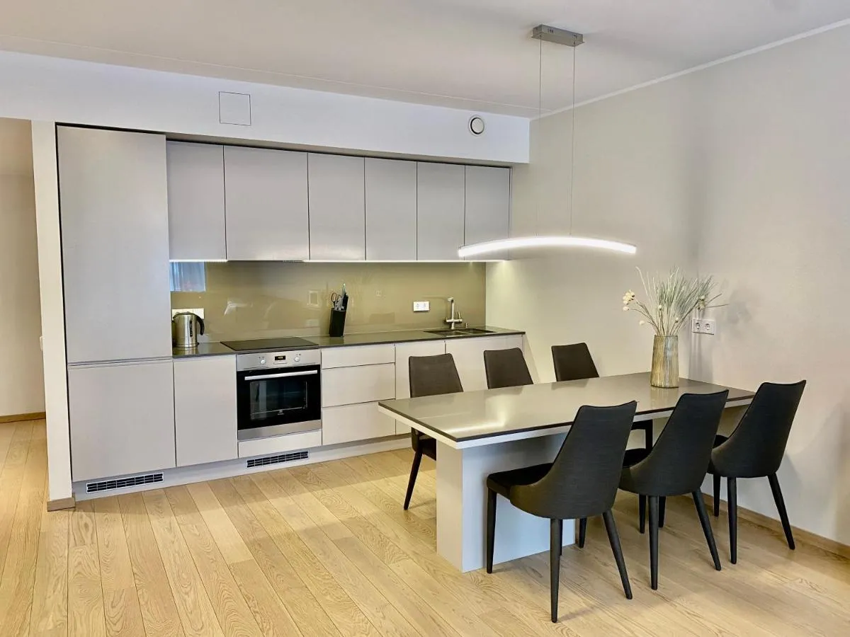 Image 3 of Prime Haven Near Sea & Park, Free Parking, Terrace