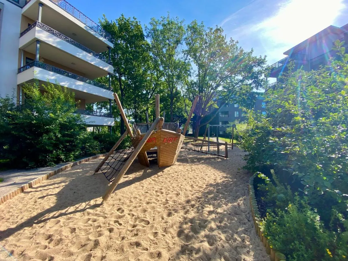 Image 5 of Prime Haven Near Sea & Park, Free Parking, Terrace