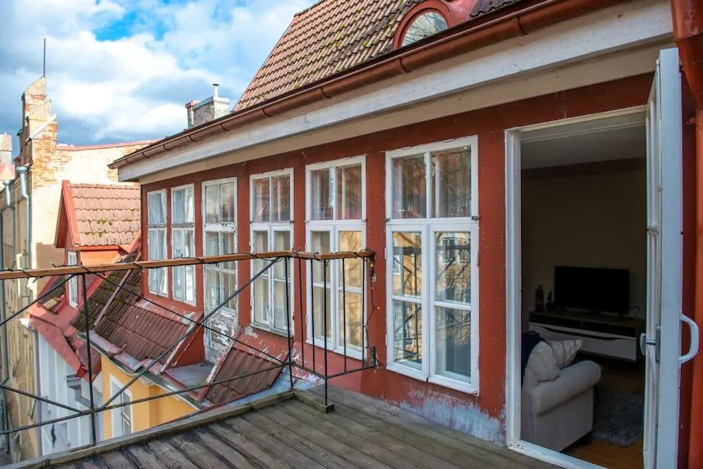Image 5 of TOP FLOOR APARTMENT with TWO BALCONIES in the OLD TOWN