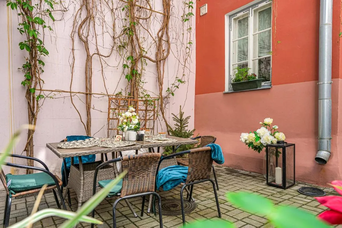 Image 3 of Tallinn Old Town silent garden House