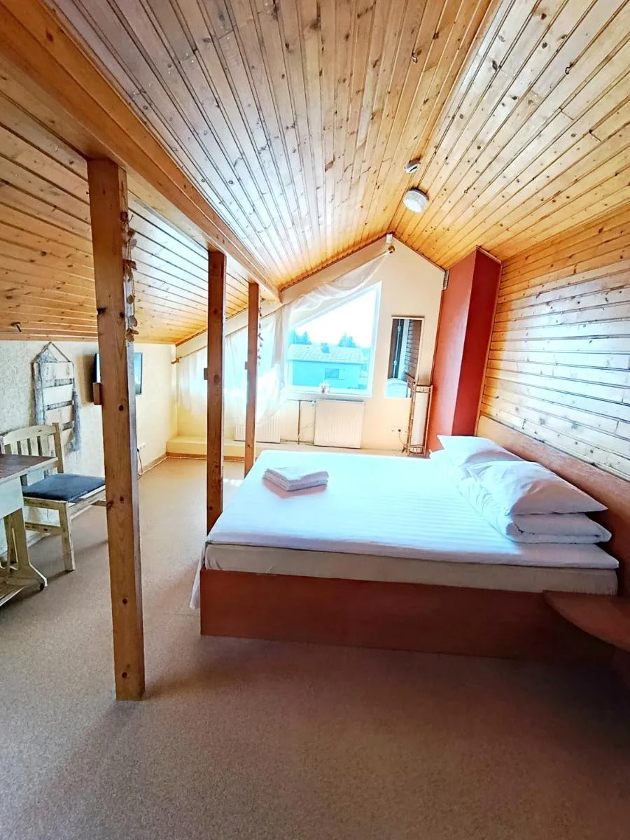 Image 3 of Urusel Hostel
