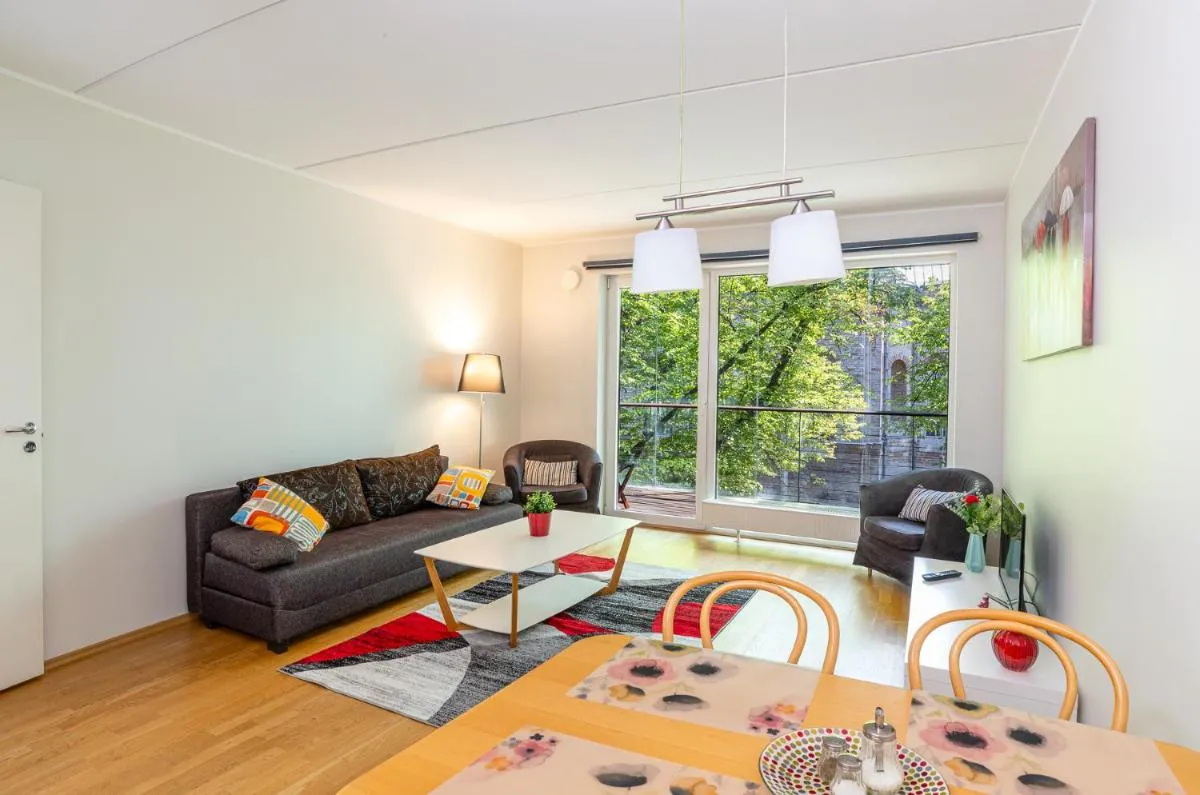 Image 2 of Your Dream Flat in the City Centre + Free Parking